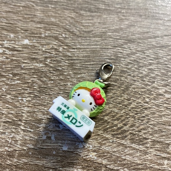 Hello Kitty RARE Key ring - Picture 5 of 5